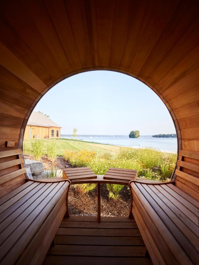 The Lake House On Кенъндейгуа Екстериор снимка